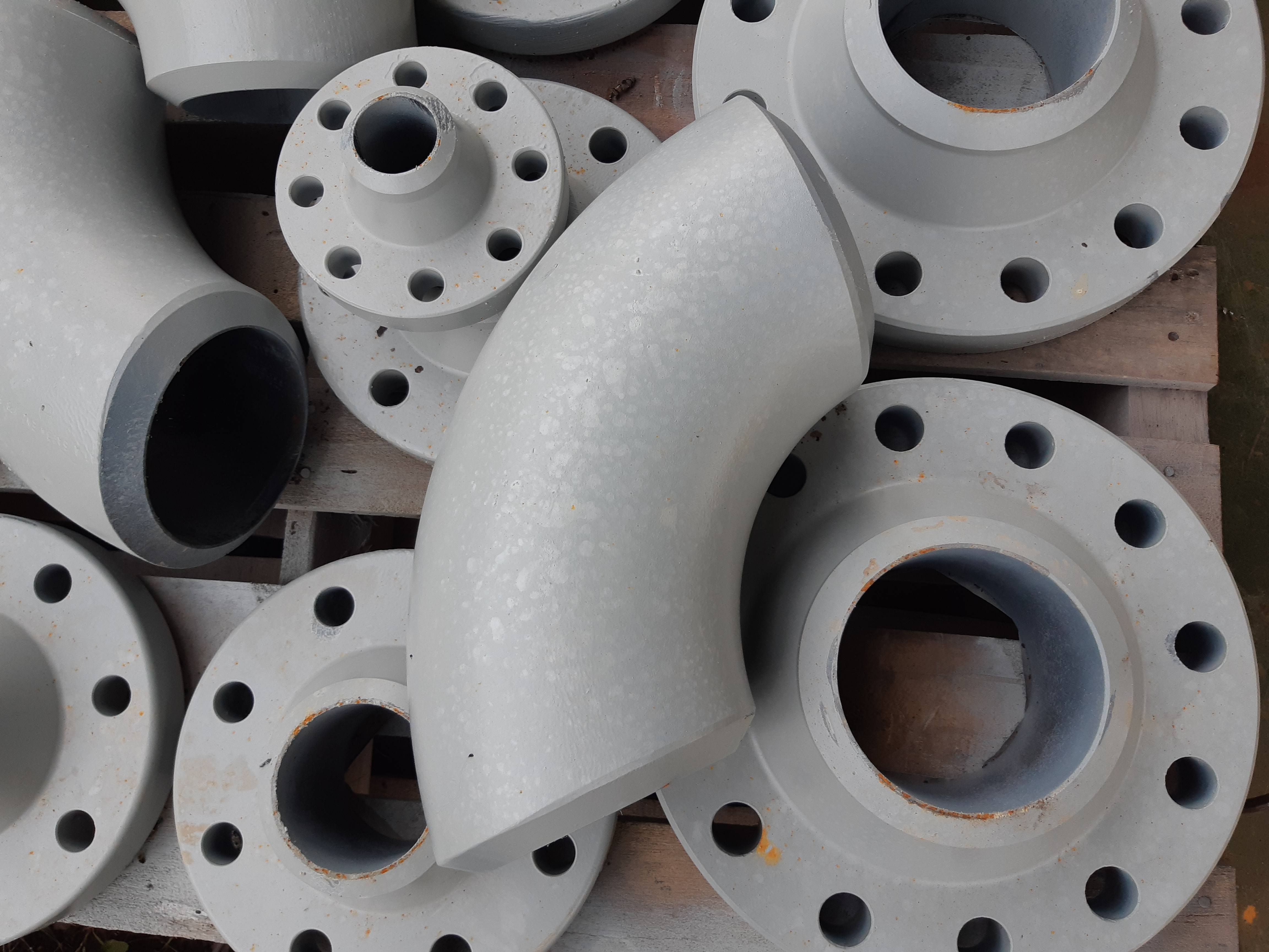 Pipe Fittings, Flanges and Special Components